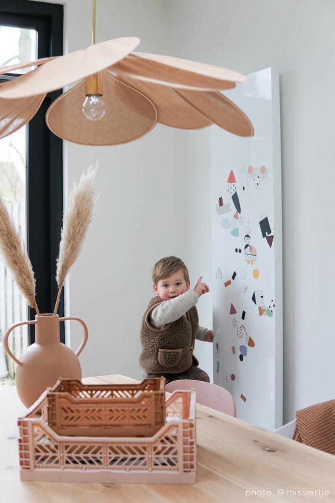 Magnet aimant jeu éducatif magnétique Fabrikapois motif bébé poussette jeunesse design intérieur panneau blanc mur