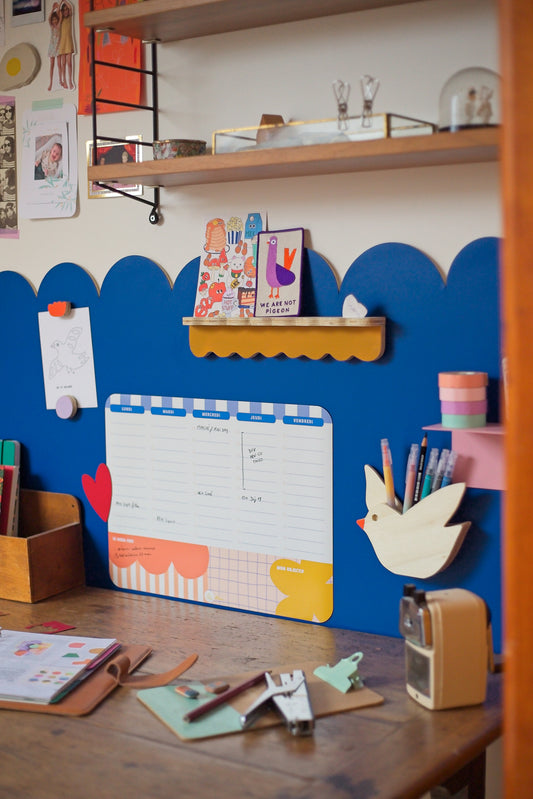 Tableau magnétique mural adhésif festonné —  BLEU KLEIN