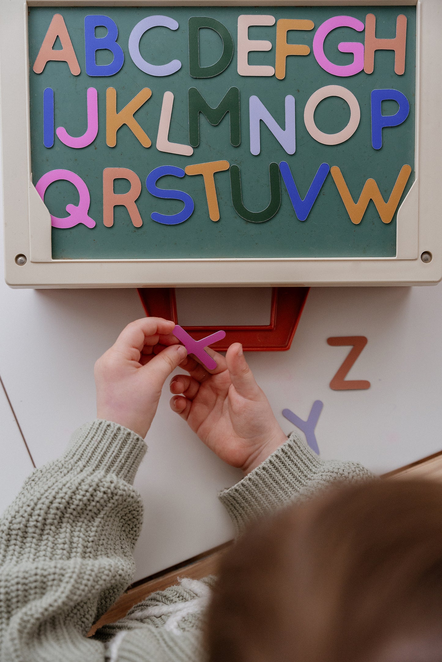 alphabet lettres capitales - magnets pour enfants en maternelle à partir de la moyenne section 