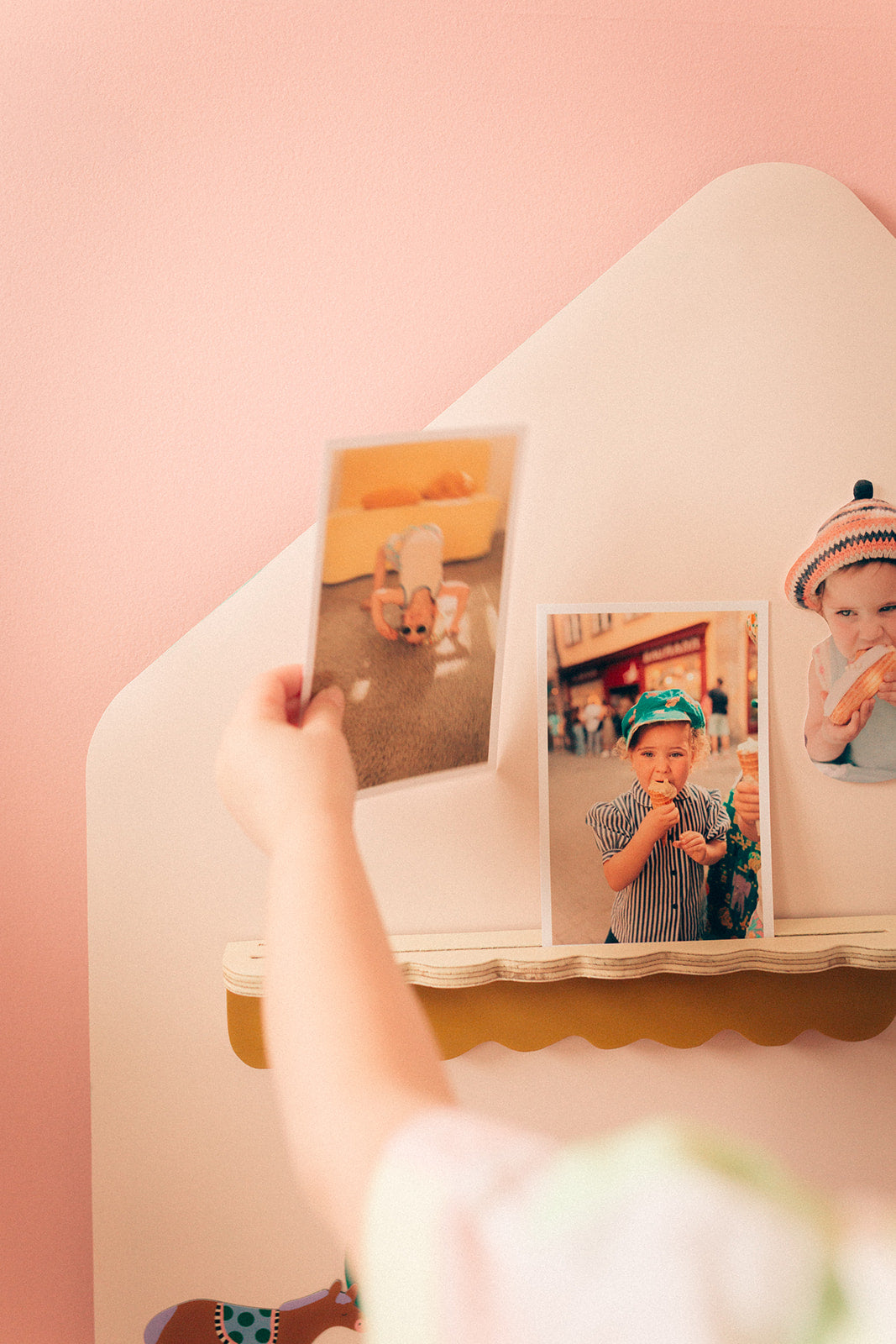 FLOT —  Porte-photos magnétique bois – Étagère déco murale