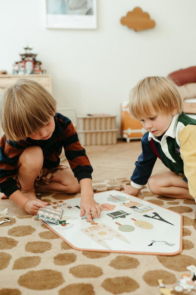 magnets Paris - tableau blanc magnetique - jeu libre montessori