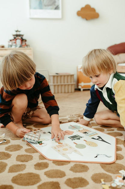 magnets Paris - tableau blanc magnetique - jeu libre montessori